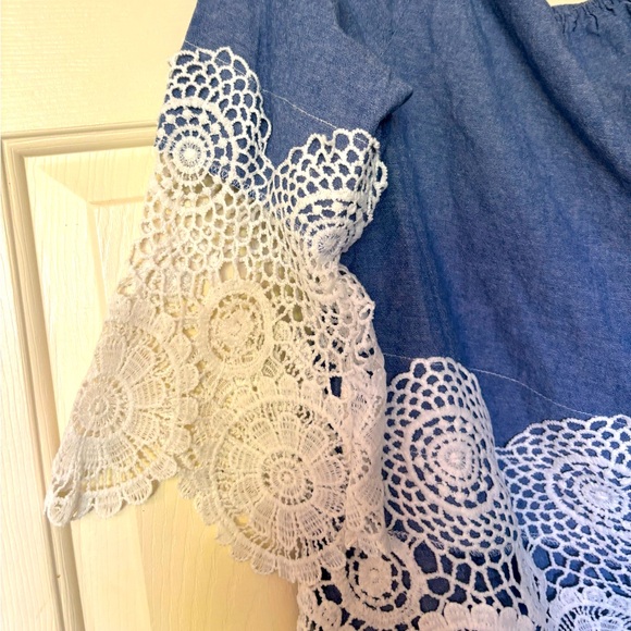 Unique Spectrum Blouse Lacey Cutouts Lightweight Denim Kimono/Bell Sleeves SZ L - Picture 4 of 9